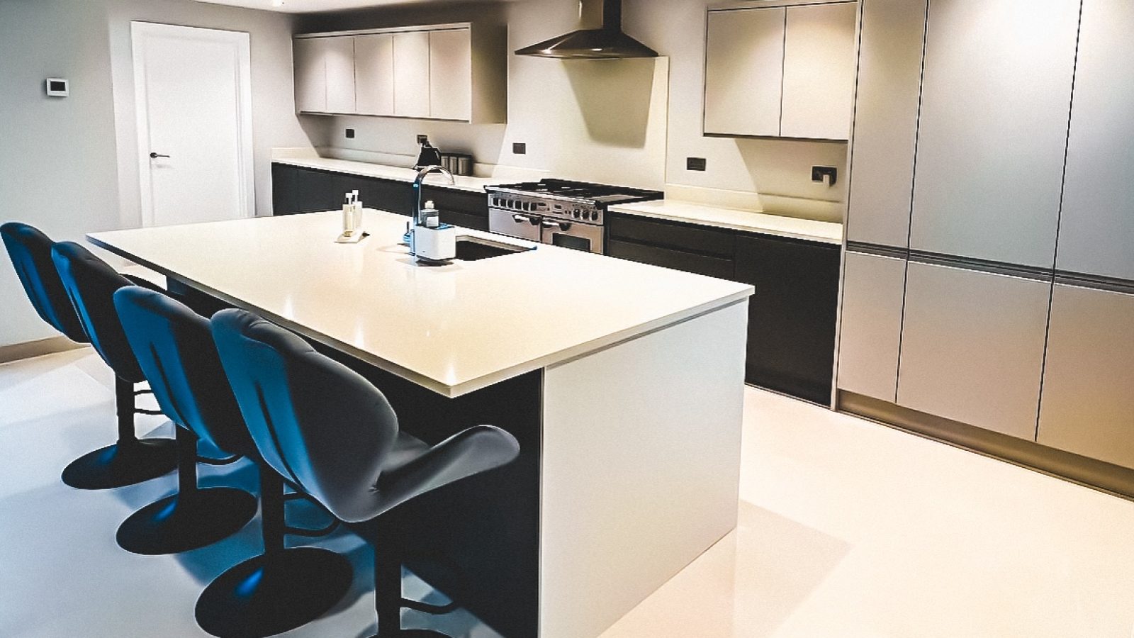 Kitchen Renovations With Presitge Carpentry And Joinery Services - High Quality Local Carpentry Berkshire And Hampshire (C)
